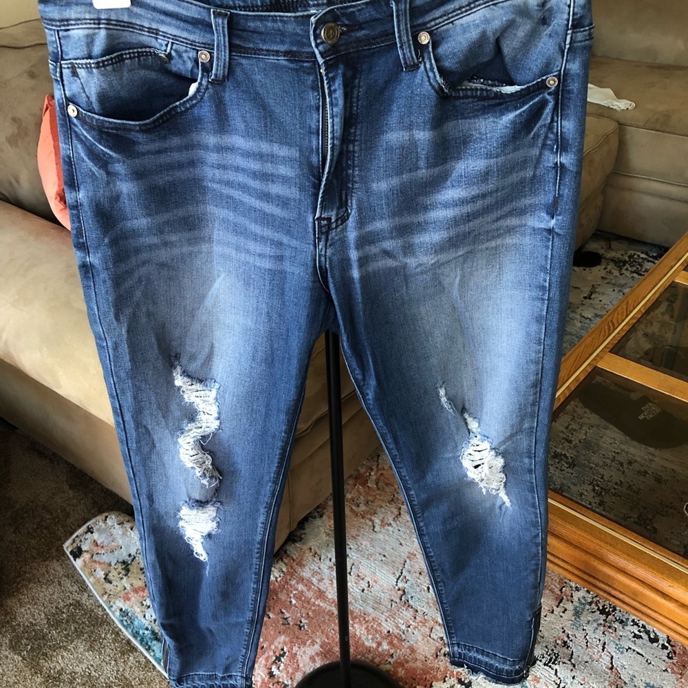 Antique Blu high rise ripped skinny jeans